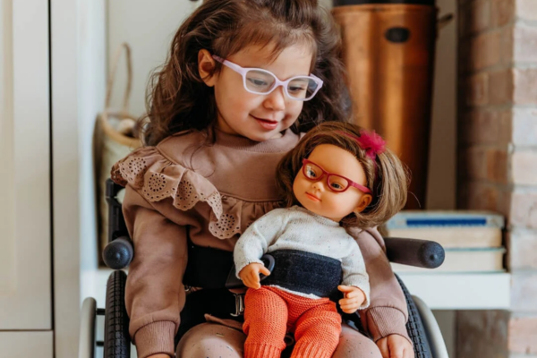 Puppen & Spielzeug für echte Repräsentation