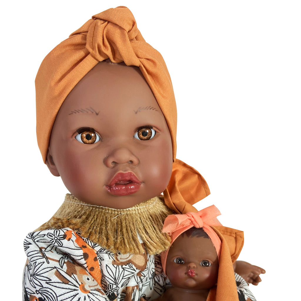 Alika-Puppe mit Baby (afrikanisch mit Tierkleid) - Kidsimply GmbH